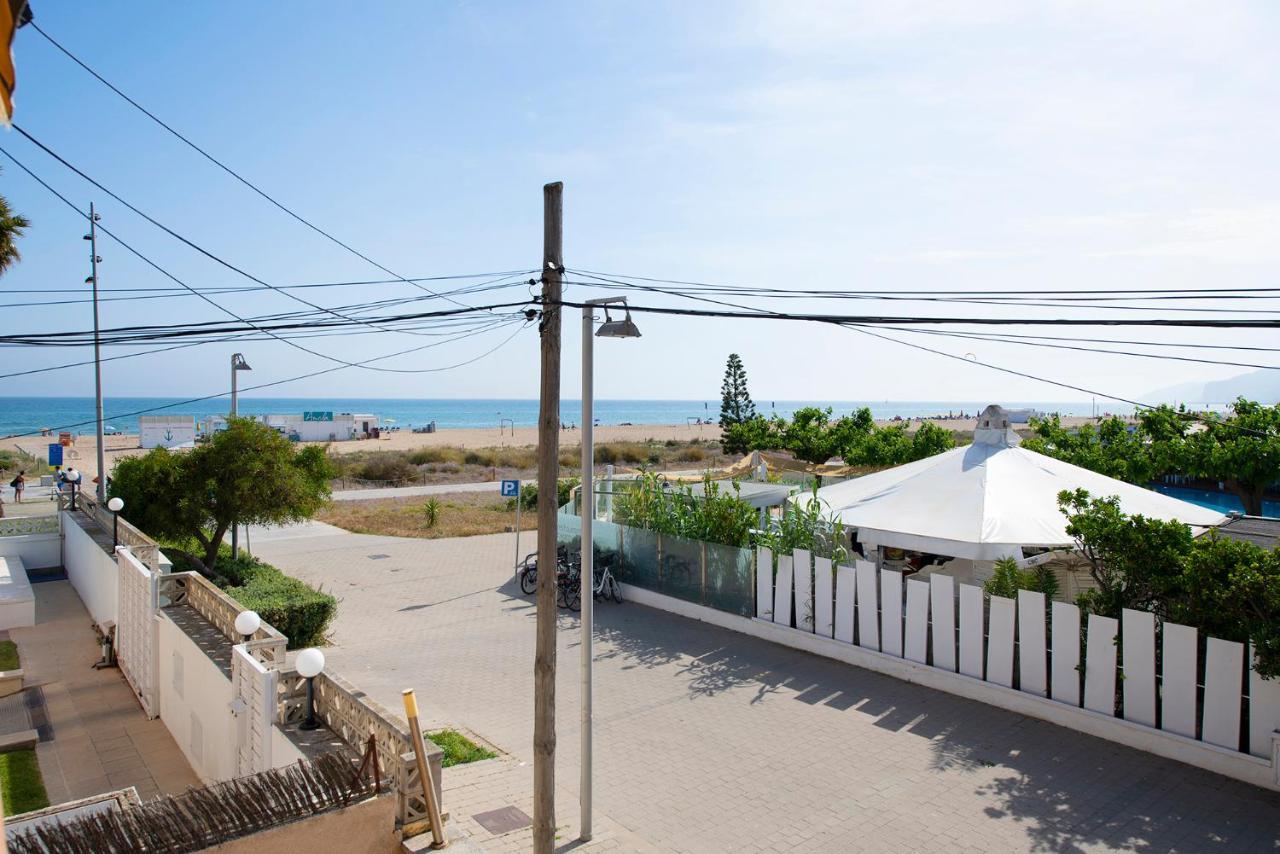 Apartamentos Marplana Castelldefels Extérieur photo