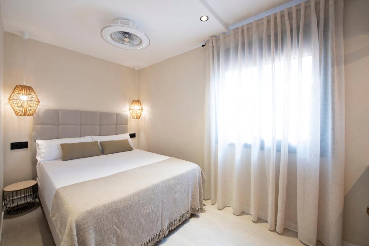 Apartamentos Marplana Castelldefels Extérieur photo